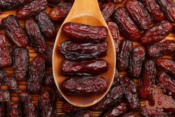 مراجع خرید خرما پیارم عمده