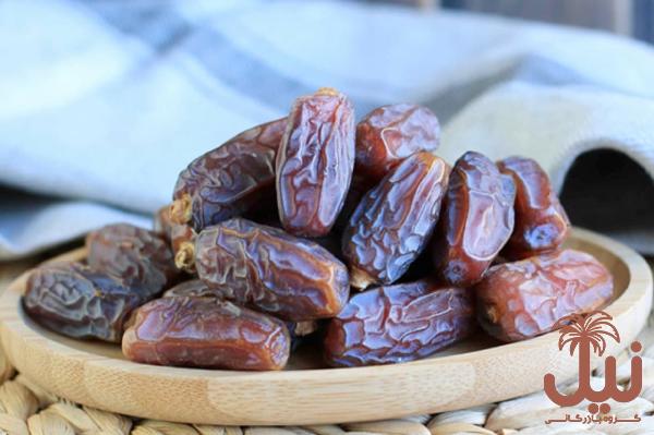 قیمت خرما پیارم تازه