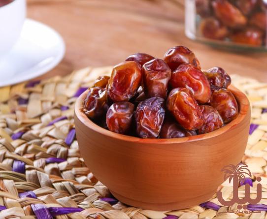 مشخصات خرما استعمران صادراتی خوزستان با بسته بندی مناسب و درجه یک