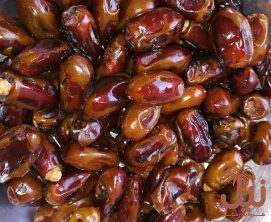 خرید خرما استعمران با بهترین کیفیت در کارتن های 10 کیلویی