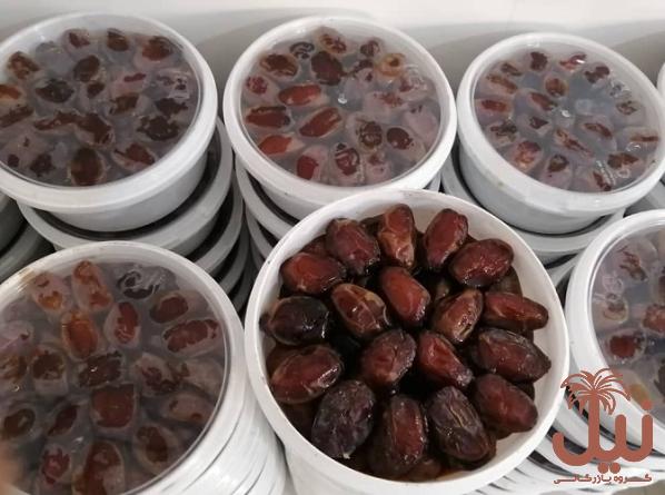 قیمت خرمای کبکاب سطلی درجه یک دارای شیره طبیعی در وزن سه و نیم کیلویی