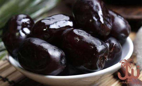 کالری یک عدد خرمای سیاه در انواع مدل های متفاوت و خوشمزه